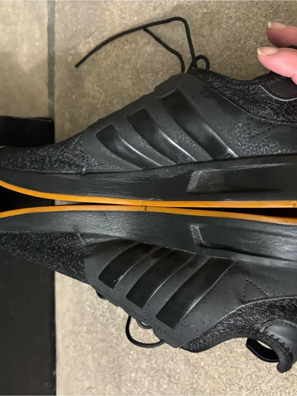 adidas lightweight black